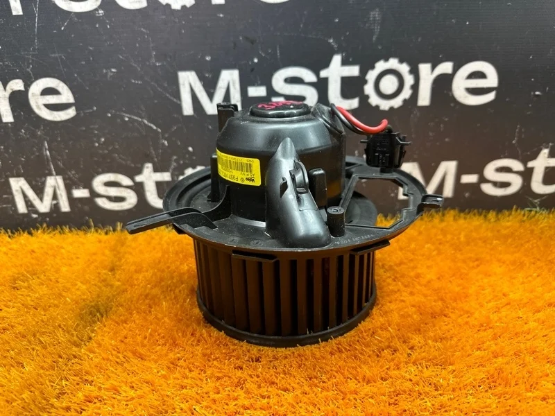 Мотор печки Audi Q3 2012 1K2820015G 8U CPSA