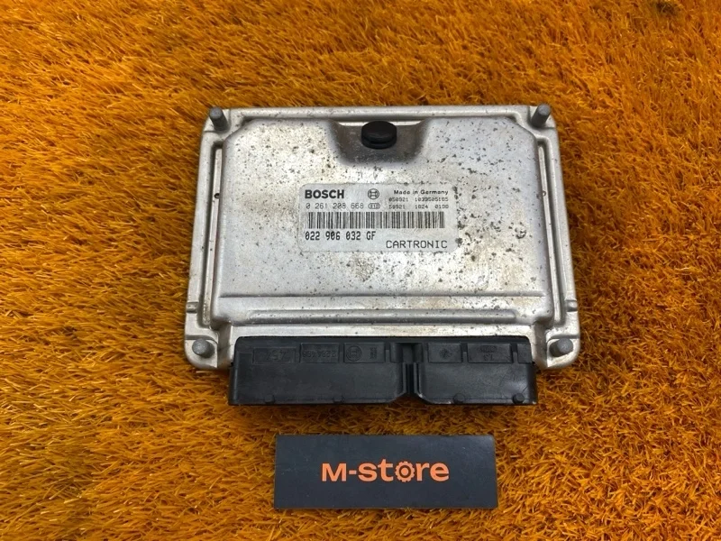 Блок управления ДВС Porsche Cayenne 2005 022906032GF 955 022Y