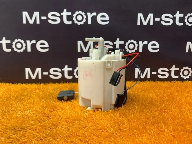 Бензонасос Mercedes-Benz C-Class 2010 A2044700294 W204 271.860, правый