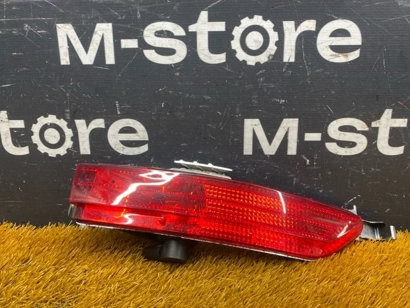 Фонарь в бампер Volkswagen Touareg 2011 7P6945702F 7P CGRA, правый