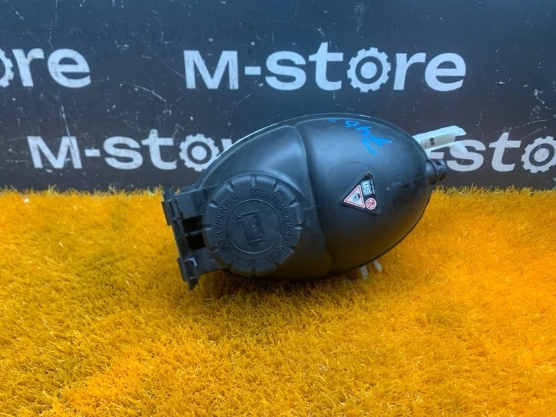 Бачок расширительный Mercedes-Benz C-Class 2009 A2045000549 W204 271.950