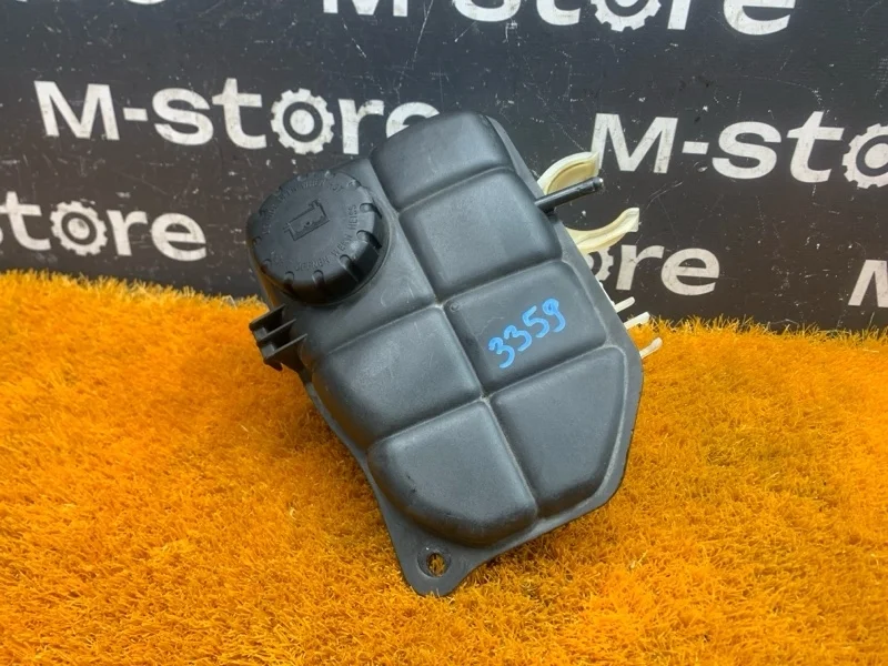 Бачок расширительный Mercedes-Benz C-Class 2003 A2035000049 W203 271.946