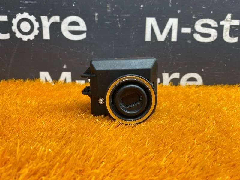 Замок зажигания Mercedes-Benz C-Class 2010 A2045451008 W204 271.860