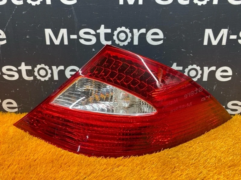 Фонарь задний Mercedes-Benz Cls-Class 2005 A2198200264 W219 113.967, правый