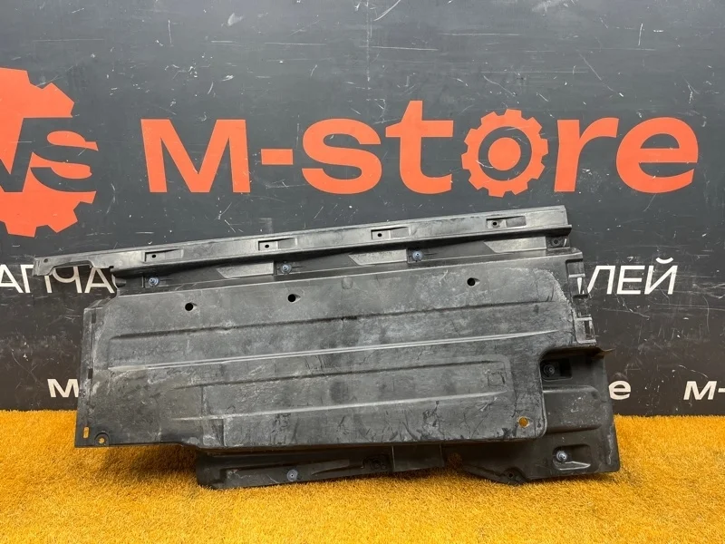 Защита днища кузова Audi Q5 2009 8R0825207B 8R CAL, левая