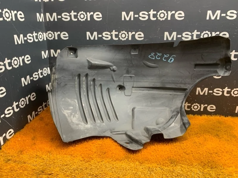 Подкрылок Mercedes-Benz Cls-Class 2012 A2186900130 W218 276.952, передний левый