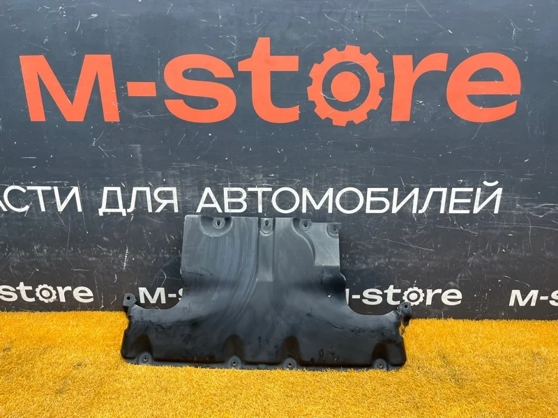 Защита двигателя Volkswagen Touareg 2011 7P0825235 7P CGRA