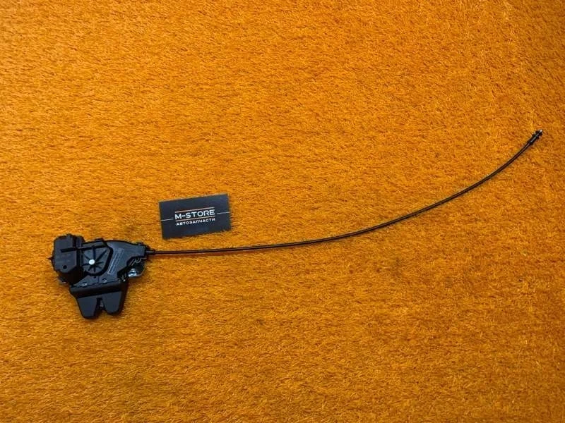 Замок багажника Mercedes-Benz C-Class 2009 A2047500185 W204 271.950