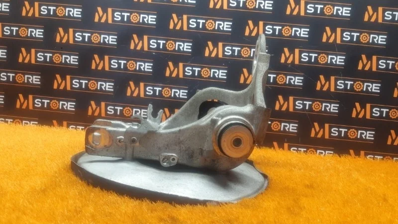 Кулак поворотный Audi Q5 2011 8R0505431F 8R CDNC, задний левый