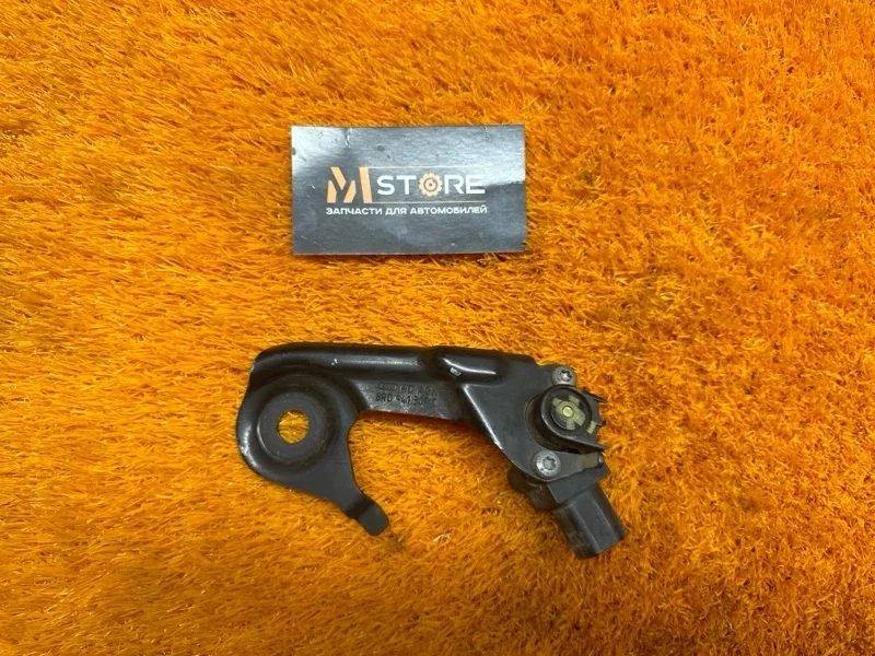 Датчик высоты дорожного просвета Audi Q5 2012 8R0941309C 8R CDNC, задний левый