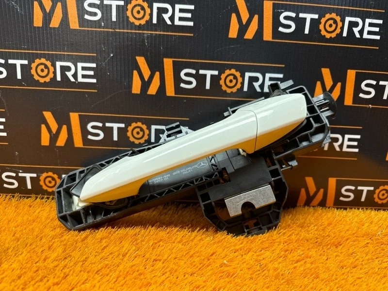 Ручка двери внешняя Mercedes-Benz C-Class 2009 A2047602534 W204 271.950, передняя левая