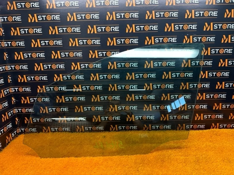 Стекло боковое Mercedes-Benz M-Class 2005 A1647250910 W164 113.964, переднее левое