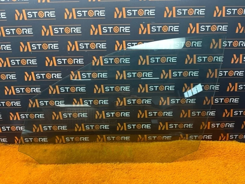 Стекло боковое Mercedes-Benz C-Class 2012 A2047250700 W204 271.820, переднее левое