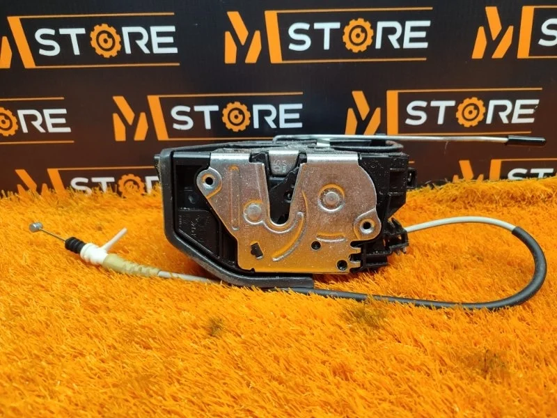 Замок двери BMW 5-Series 2011 51217202145 F11 N52B30A, передний левый