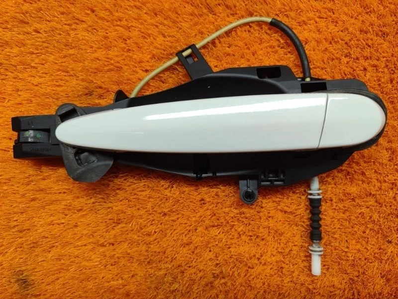 Ручка двери внешняя Volkswagen Tiguan 2009 5N0837205M 5N CAWA, передняя левая