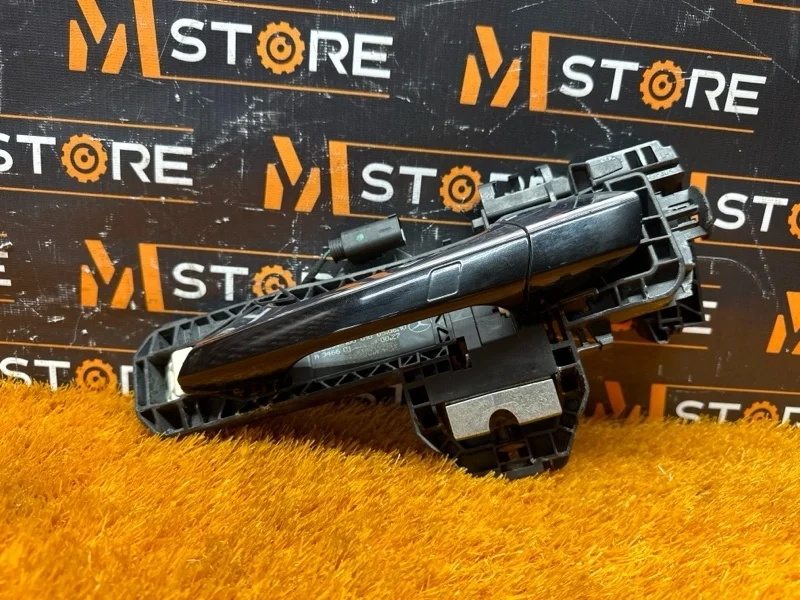 Ручка двери внешняя Mercedes-Benz E-Class 2010 A2047601134 C207 271.860, передняя левая