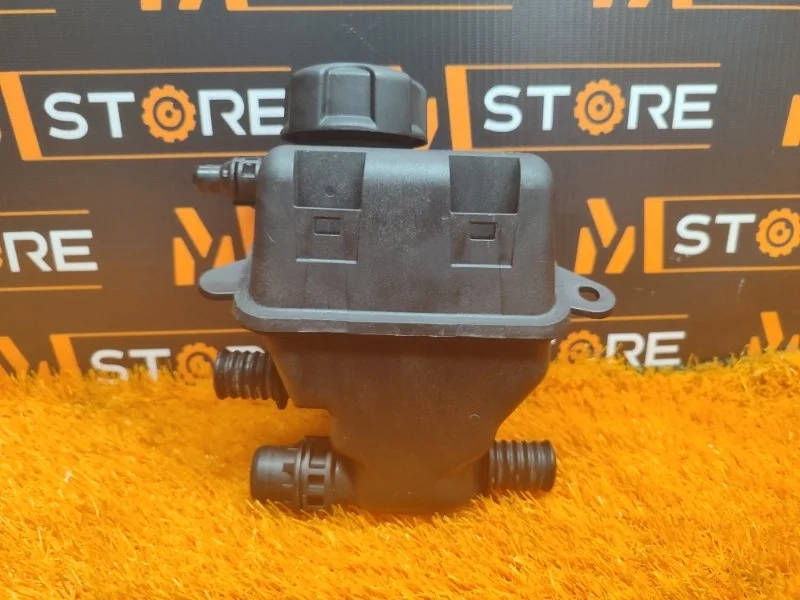 Бачок расширительный Bmw 7-Series 2009 17137575578 F01 N63B44A