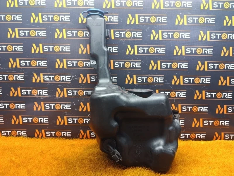 Бачок омывателя Mercedes-Benz E-Class 2010 A2048690720 C207 271.860