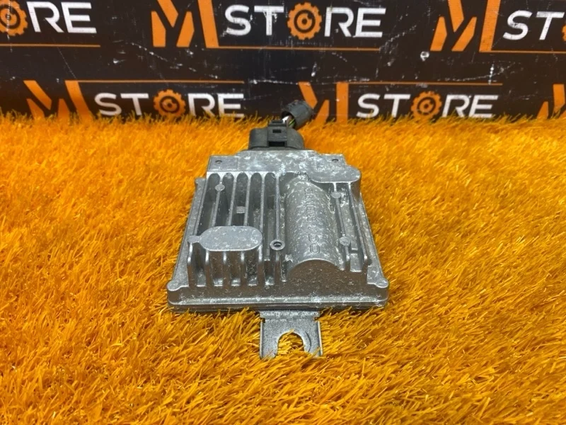 Блок управления топливным насосом Volkswagen Touareg 2011 7P0906093 7P CGEA