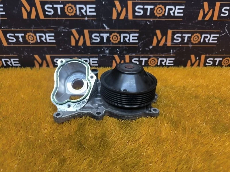 Помпа Bmw 3-Series 2013 7810833 F30 N47D20C