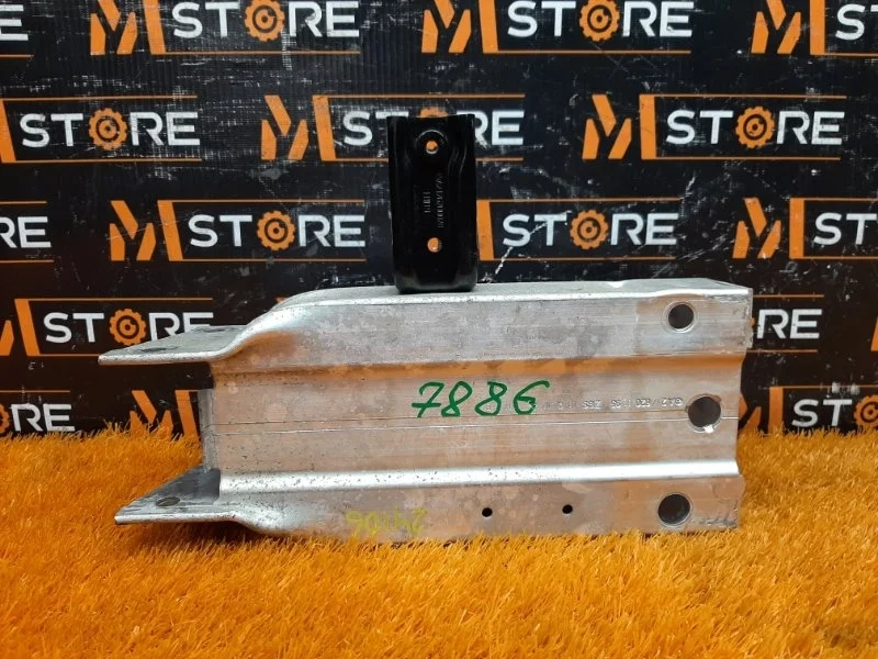 Кронштейн усилителя бампера Mercedes-Benz E-Class 2011 A2126200895 W212 276.952, передний правый