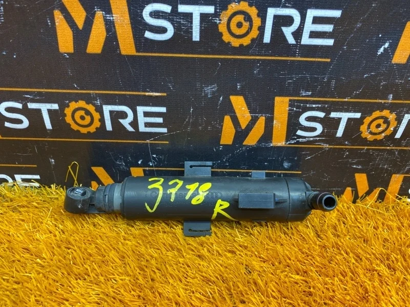 Форсунка омывателя фары Audi A8 2011 4H0955102A D4/4H CGWA, правая