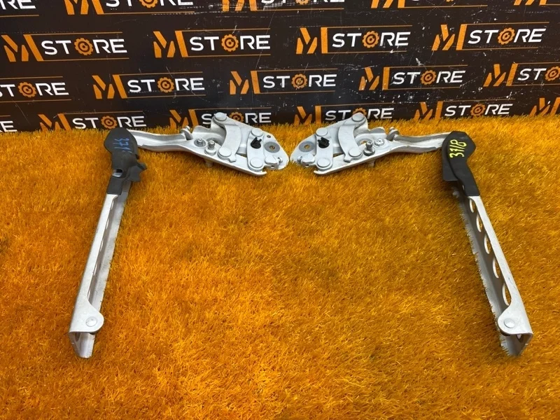 Петля капота Audi A8 2011 4H0823302F D4/4H CGWA