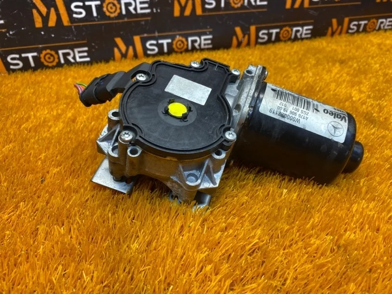 Мотор стеклоочистителя Mercedes-Benz GLA-Class 2014 A1769061900 X156 270.920, передний