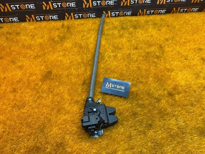 Замок багажника Mercedes-Benz C-Class 2010 A2047500185 W204 271.860