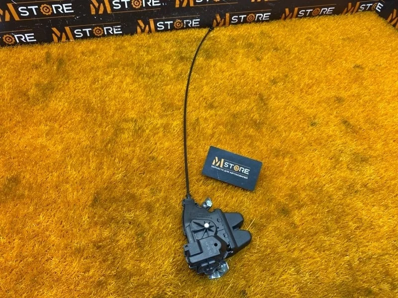 Замок багажника Mercedes-Benz E-Class 2009 A2047500185 W212 272.952