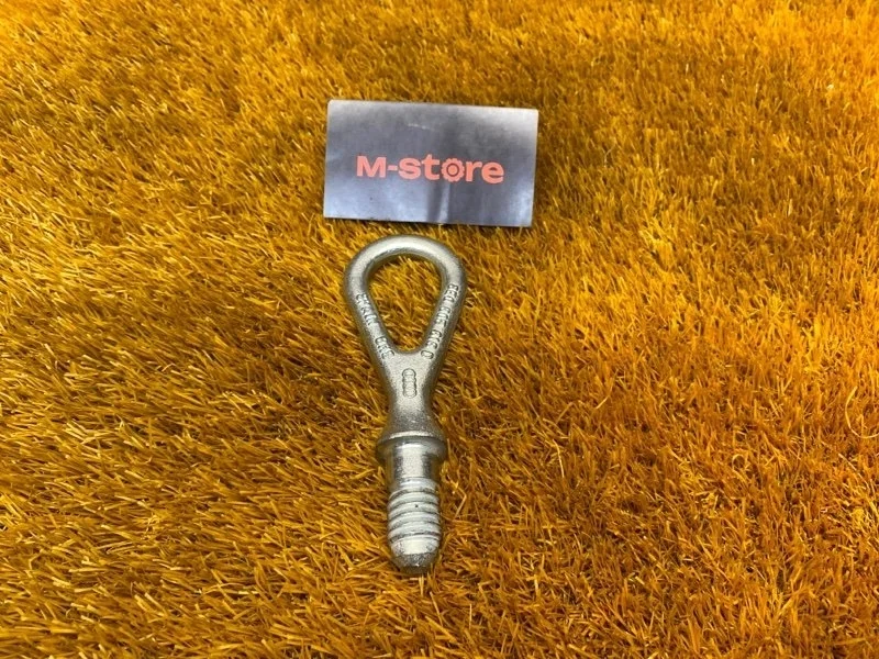 Крюк буксировочный Audi A6 2010 8E0805616D C6/4F CAJA