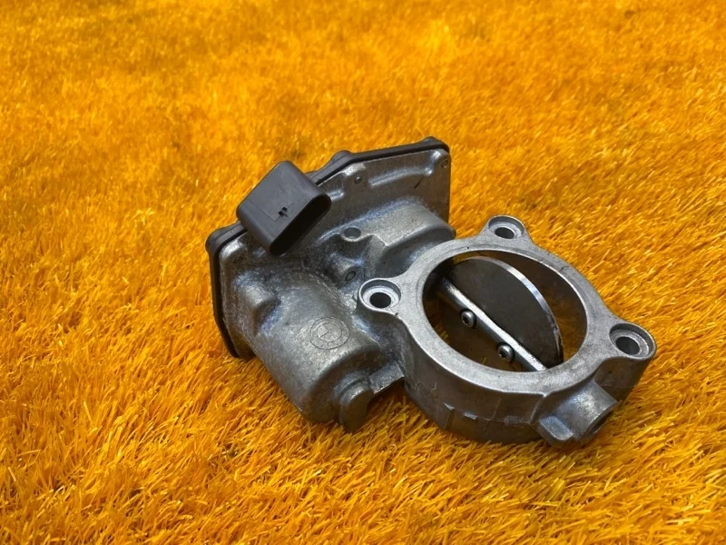 Дроссельная заслонка Bmw X5 2014 13547810752 F15 N57D30A