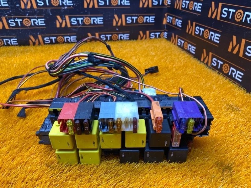 Блок предохранителей SAM Mercedes-Benz S-Class 2003 A0325458232 W220 112.972, передний