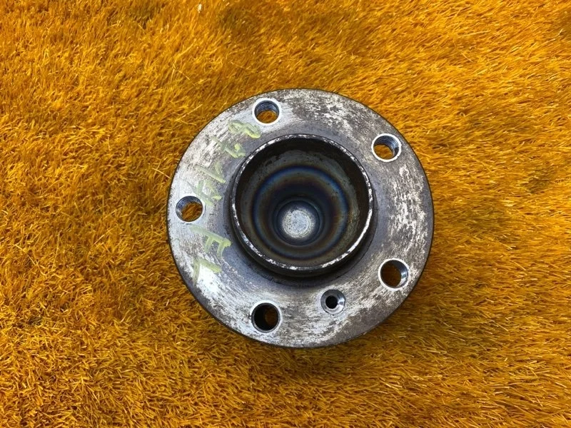 Ступица Bmw 5-Series 2012 6850153 F10 N47D20C, передняя левая