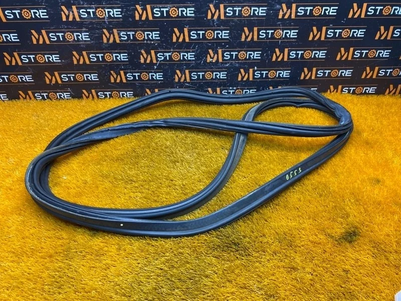 Уплотнитель багажника BMW X5 2014 51767385847 F15 N57D30A