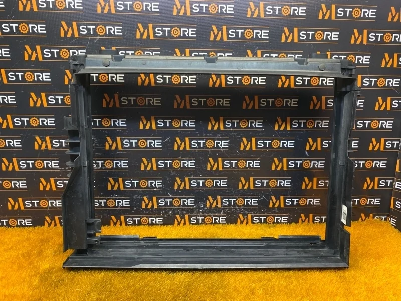 Рамка радиатора Bmw 5-Series 2004 17117545866 E60 M54B25 (256S5)