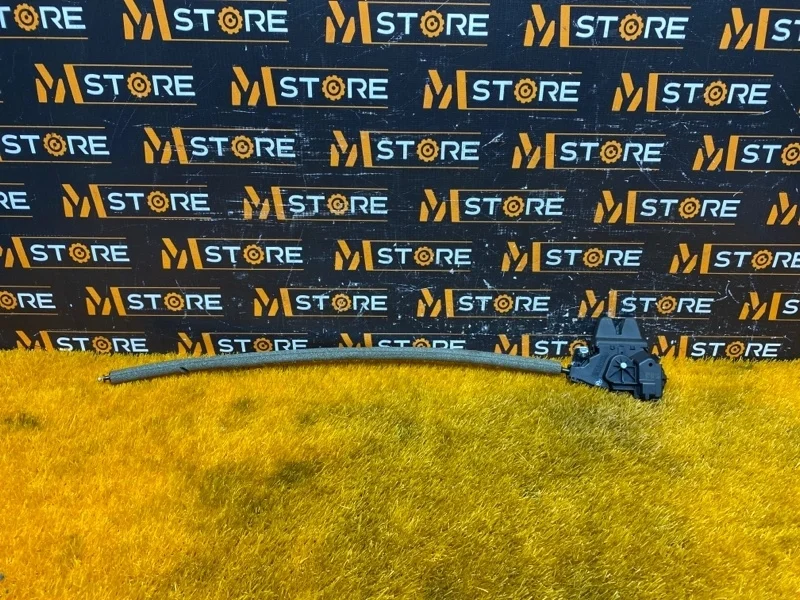 Замок багажника Mercedes-Benz C-Class 2010 A2047500185 W204 271.860