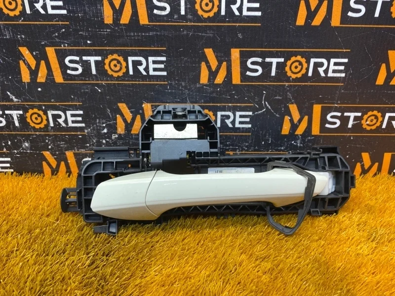 Ручка двери внешняя Mercedes-Benz Cla-Class 2013 A2047600170 C117 270.910, задняя левая