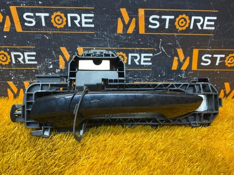 Ручка двери внешняя Mercedes-Benz Cla-Class 2014 A2047600170 C117 270.920, задняя левая