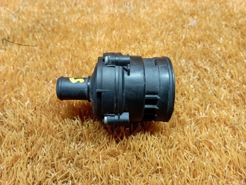 Помпа дополнительная Mercedes-Benz Cla-Class 2014 A2118350364 C117 270.920