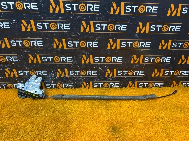 Замок багажника Mercedes-Benz C-Class 2013 A2047500185 W204 276.957