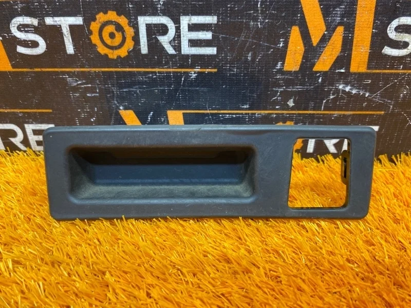 Ручка багажника BMW 5-Series 2012 51247368753 F10 N20B20A