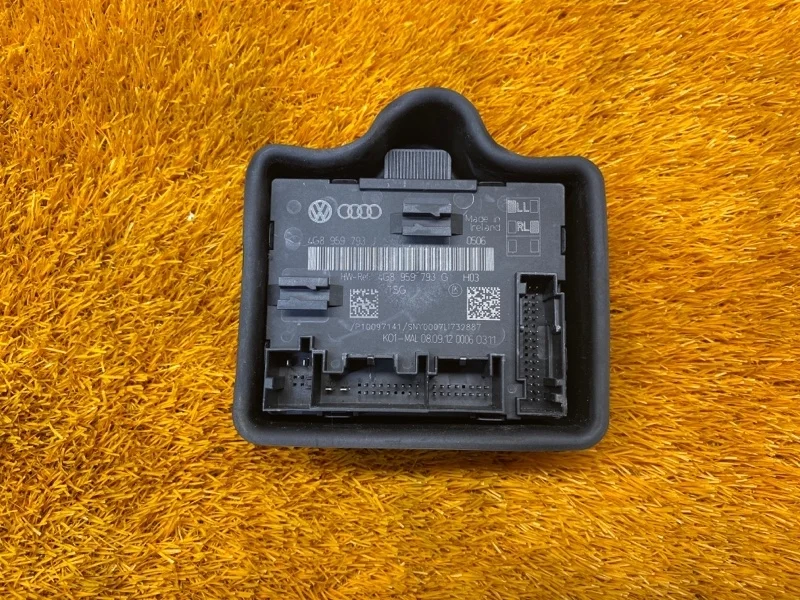 Блок управления дверью Audi A6 2012 4G8959793G C7/4G CHVA, передний правый