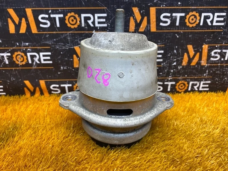 Подушка двигателя Volkswagen Touareg 2013 7P6199131 7P CGRA, правая