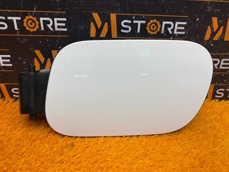 Лючок бензобака Volkswagen Touareg 2013 7P6809857 7P CGRA