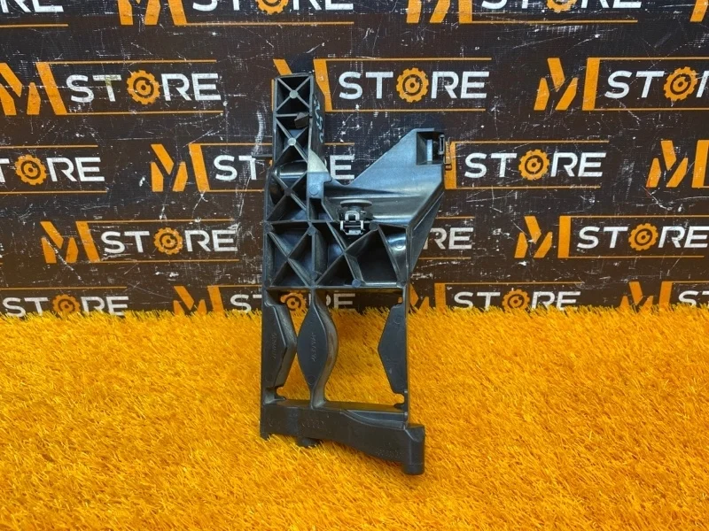 Кронштейн фары Audi A6 2012 4G0805607 C7/4G CHJ, левый