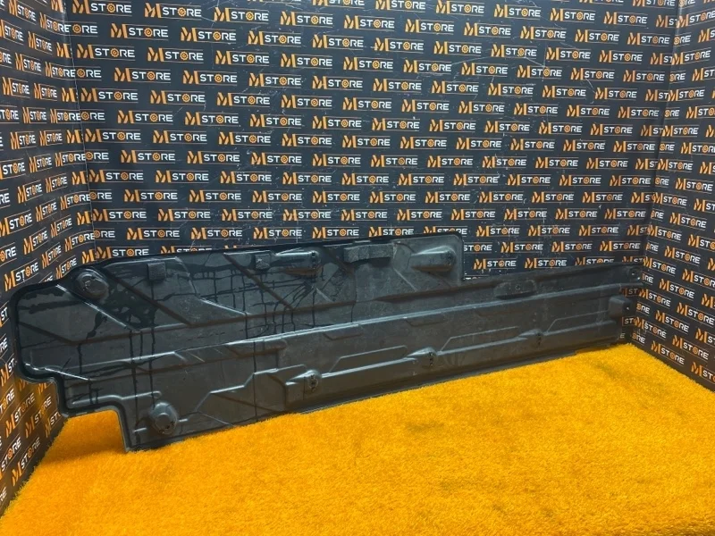 Защита днища кузова Mercedes-Benz C-Class 2007 A2046100808 W204 271.950, правая