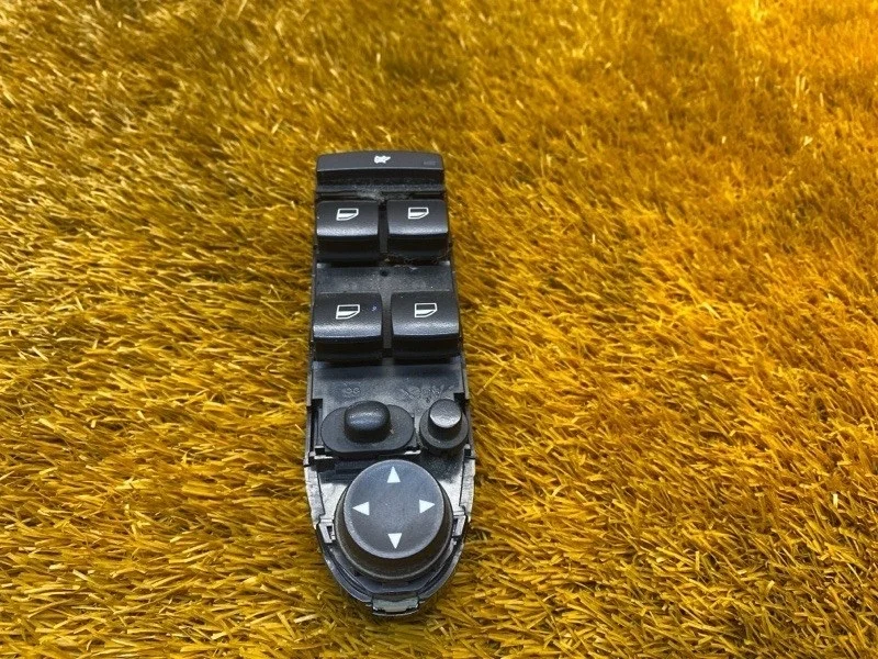 Блок управления стеклоподъемниками Bmw X1 2010 61319216049 E84 N46B20B, передний правый