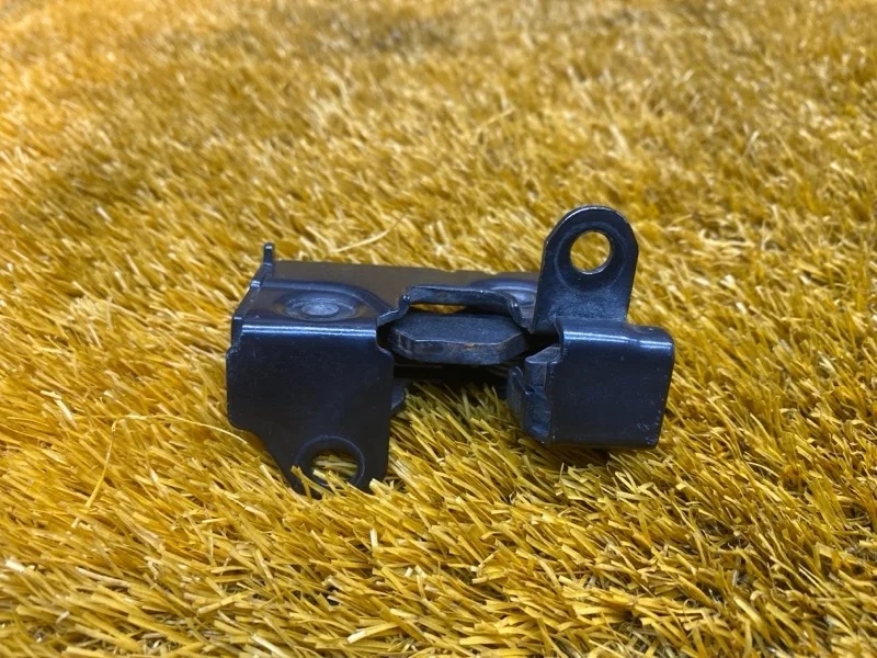 Замок капота Mercedes-Benz E-Class 2011 A2128800160 W212 642.850