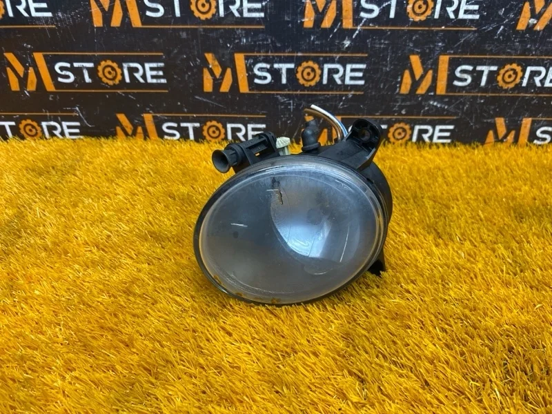 Фара противотуманная Audi Q5 2011 8T0941700B 8R CDNC, правая